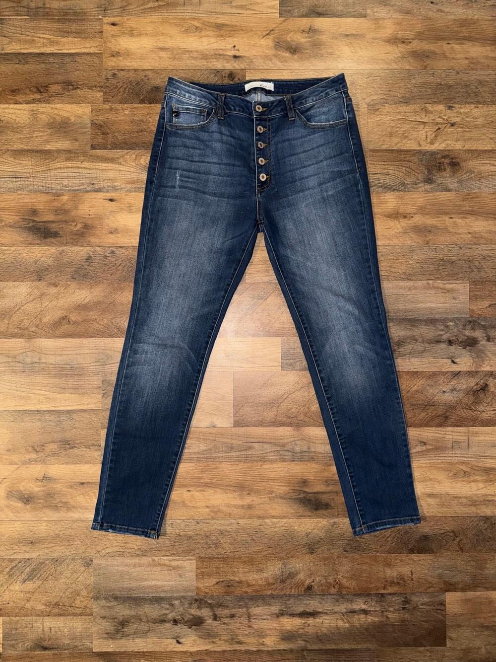 Kancan women’s high rise button closure blue jeans